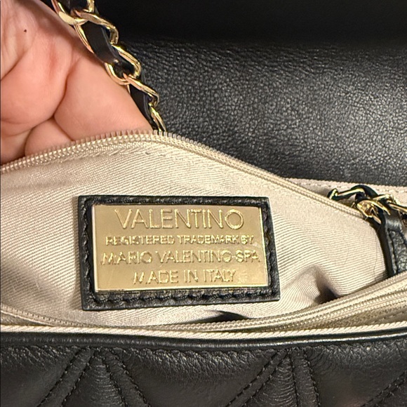 VALENTINO BY MARIO VALENTINO Old Money Designer Alice Leather Shoulder Bag - Picture 2 of 11